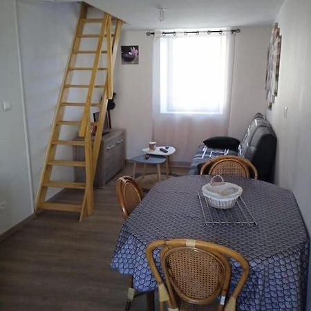 Brassac-les-Mines Maison Pour 2 A 4 Personnes מראה חיצוני תמונה